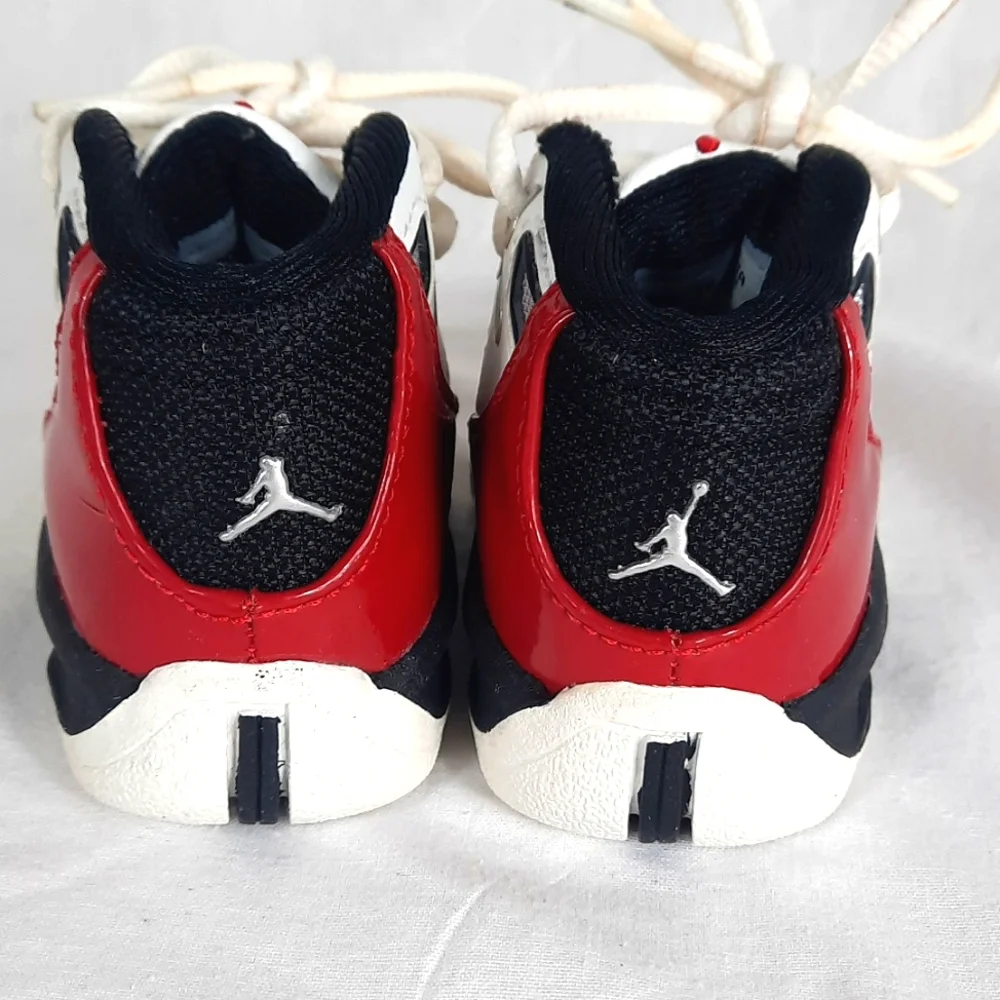 Nike AirJordan 85- 20-05  20th Anniversary Edition Baby Shoes Size 2C Leather